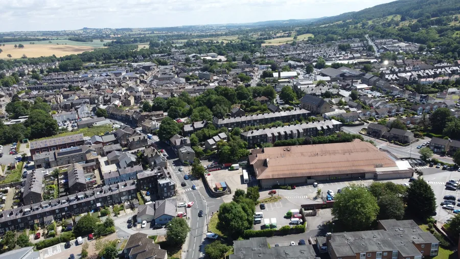 Reliable asbestos testing in Otley for homeowners, landlords and businesses, with samples analysed by a UKAS-accredited laboratory.