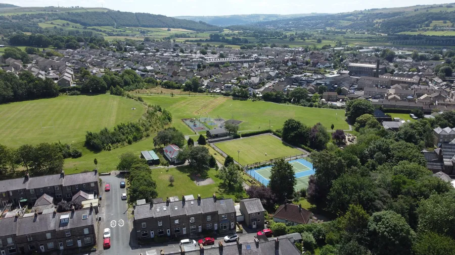 Professional asbestos testing in Silsden for domestic and commercial properties, with samples analysed by a UKAS-accredited laboratory.