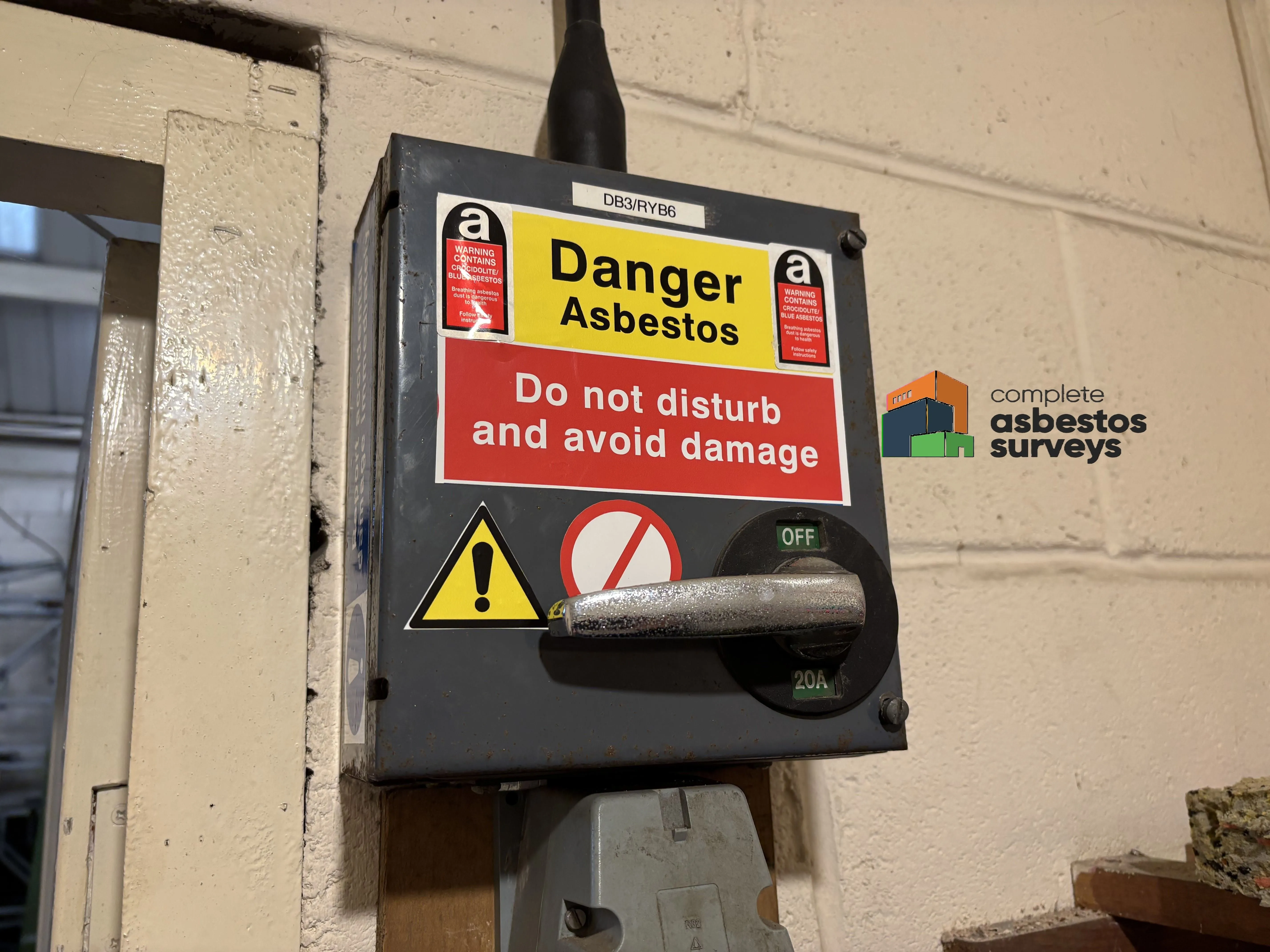 Encapsulated Fuse Board Labelled