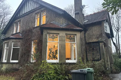Asbestos survey of Honey house