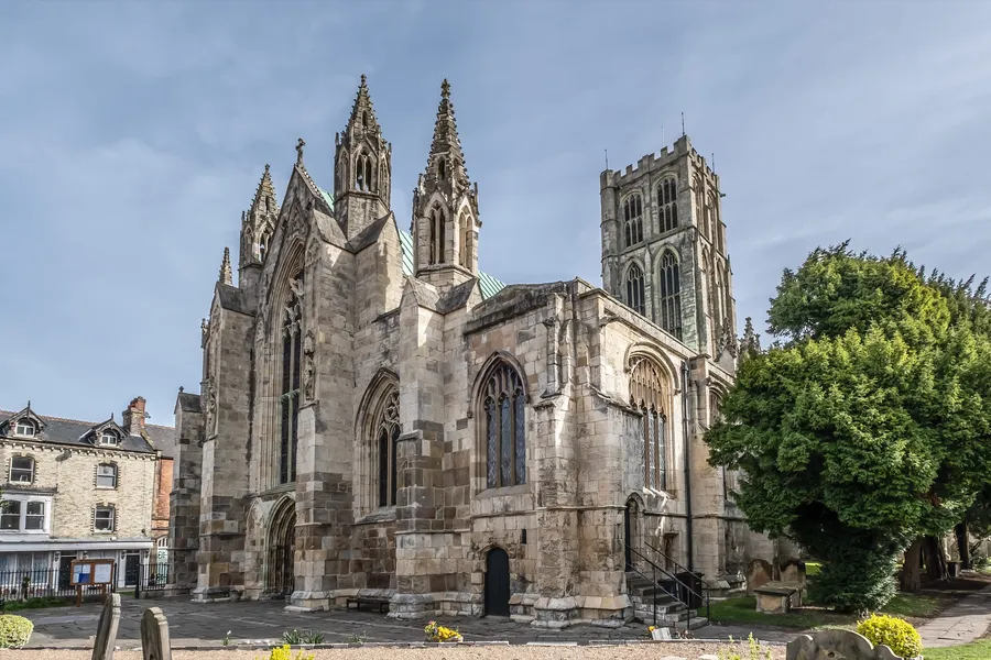 Professional asbestos surveys in Howden for homeowners, landlords and businesses, helping identify, assess and safely manage asbestos-containing materials.
