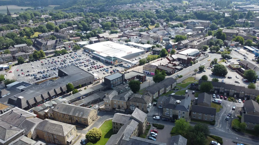 Professional asbestos testing in Batley for domestic, rental and commercial properties, with samples analysed by a UKAS-accredited laboratory.