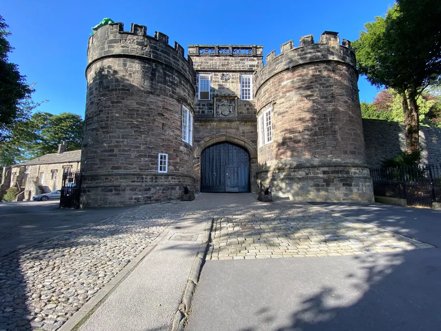 Professional asbestos surveys in Skipton for domestic, commercial, industrial and agricultural properties.