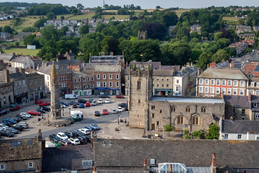 Professional asbestos testing in Richmond, North Yorkshire, for domestic and commercial properties, with samples analysed by a UKAS-accredited laboratory.