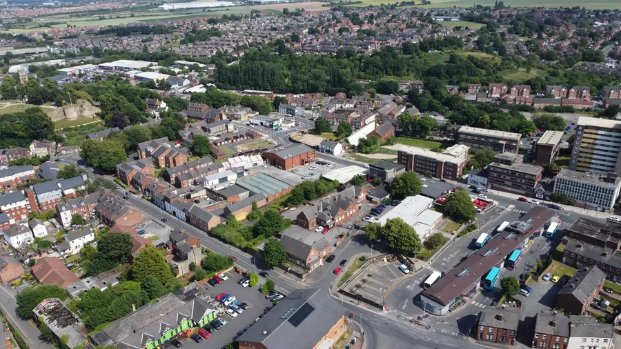 Professional asbestos testing in Pontefract for domestic and commercial properties, with samples analysed by a UKAS-accredited laboratory.