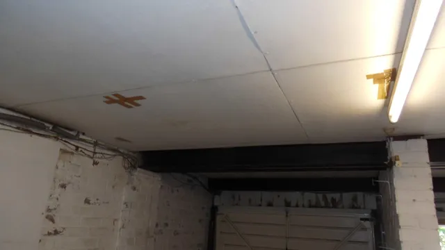 Is asbestos in my ceiling question about identifying asbestos materials