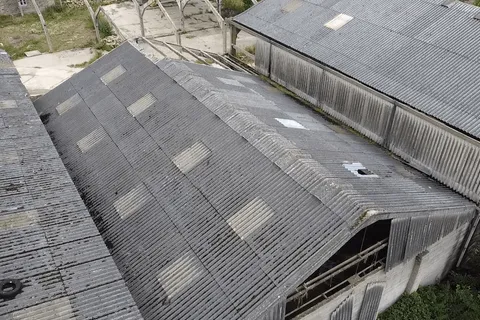 Asbestos cement barn roof Huddersfield before removal