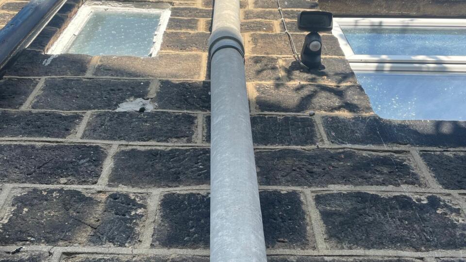 Full length asbestos cement flue pipe